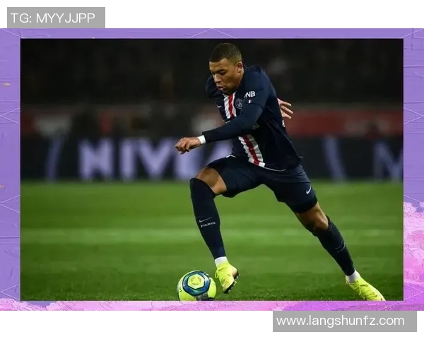 法国足球明星的辉煌历程与成就解析他们如何影响世界足球发展