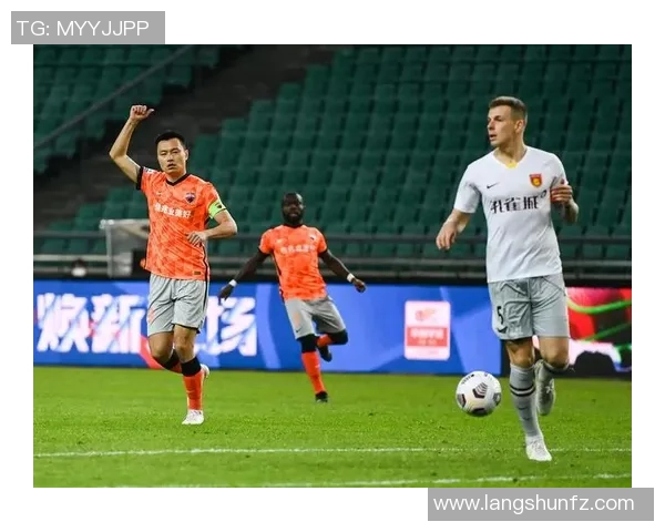 重庆足球队与深圳足球队赛后复盘分析精彩配合与战术执行的深度探讨